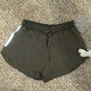 Lululemon Hotty Hots 4" Olive Green